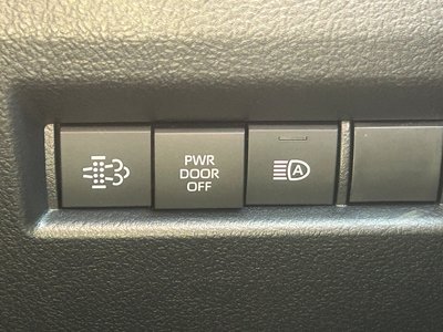 صورة مصغرة 28 لـ 2020 Toyota GRAND ACE