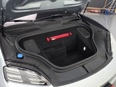 2025 Porsche MACAN 照片 7