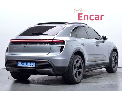 2025 Porsche MACAN 照片 4