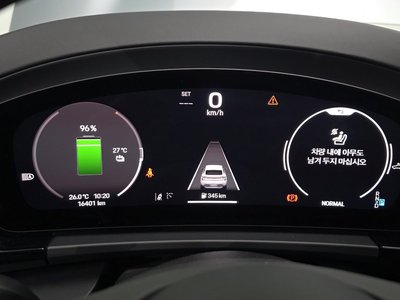 2025 Porsche MACAN 照片 8