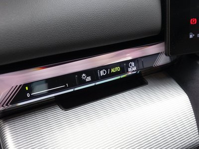 صورة مصغرة 14 لـ 2025 BMW 5 SERIES