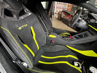 2023 Lamborghini HURACAN — миниатюра 12
