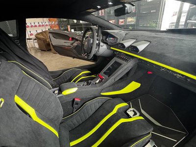 2023 Lamborghini HURACAN — миниатюра 16