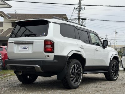 TOYOTA LAND CRUISER 250 - 8