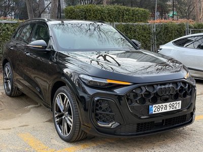 AUDI Q5 - 1