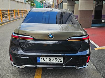 2024 BMW 7 SERIES photo 4