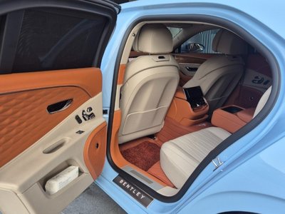 BENTLEY FLYING SPUR - 9