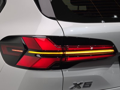 2025 BMW X5 photo 10