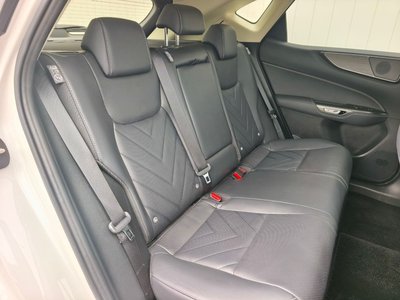 صورة مصغرة 34 لـ 2023 Lexus NX