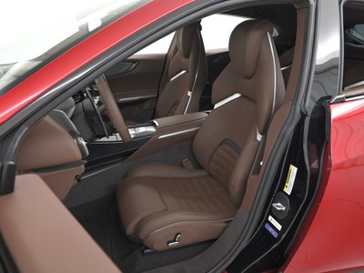 2024 Ferrari PUROSANGUE thumbnail 18