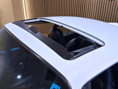 PORSCHE 911 - 8