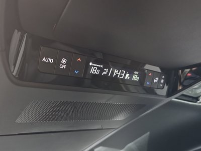 2025 Toyota ALPHARD — миниатюра 26