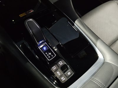 2025 Toyota ALPHARD — миниатюра 12
