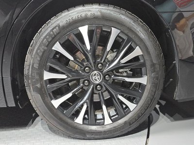 صورة 8 لـ 2025 Toyota ALPHARD