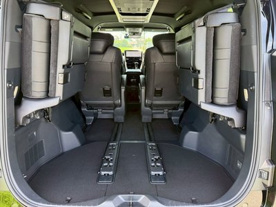2024 Toyota ALPHARD 缩略图 27