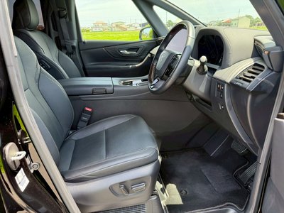 صورة 10 لـ 2024 Toyota ALPHARD