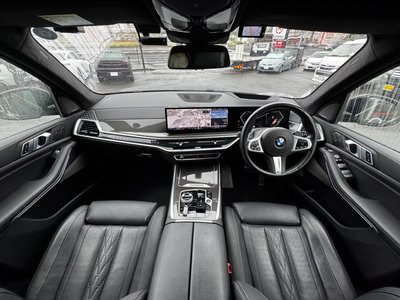 BMW X7 - 7