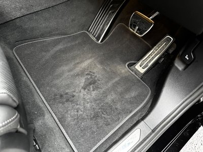 2023 BMW X7 — миниатюра 27