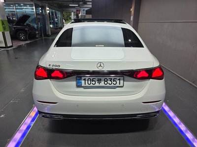 2025 Mercedes-BENZ E-CLASS 照片 3