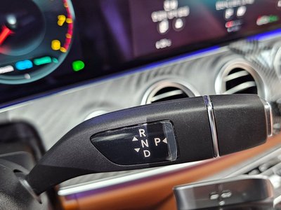 MERCEDES-BENZ E-CLASS - 9