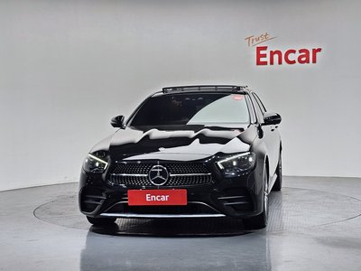 MERCEDES-BENZ E-CLASS - 2