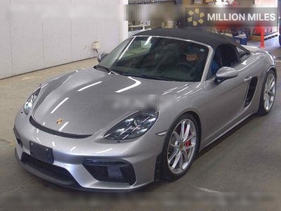 PORSCHE 718 SPYDER - 4