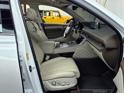 2023 Genesis GV80 — миниатюра 11