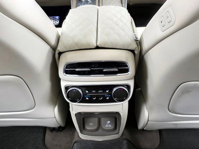 2023 Genesis GV80 — миниатюра 18