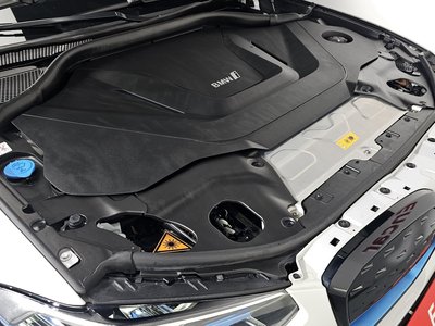 صورة 7 لـ 2024 BMW IX3