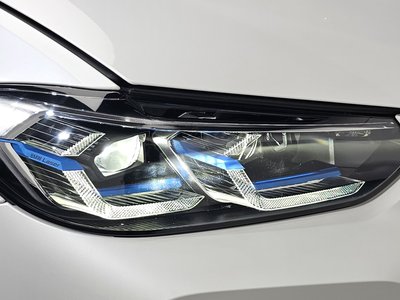 صورة 9 لـ 2024 BMW IX3