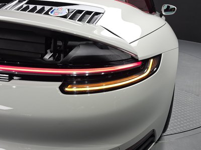 PORSCHE 911 - 10