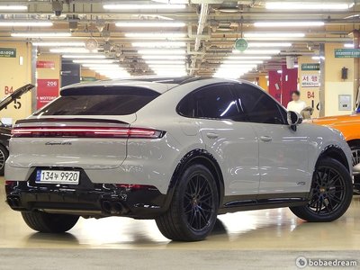 PORSCHE CAYENNE - 4
