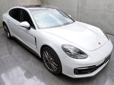 PORSCHE PANAMERA - 10