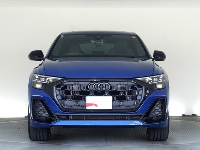2025 AUDI SQ8 photo 4