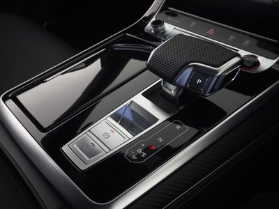 صورة 9 لـ 2025 AUDI SQ8