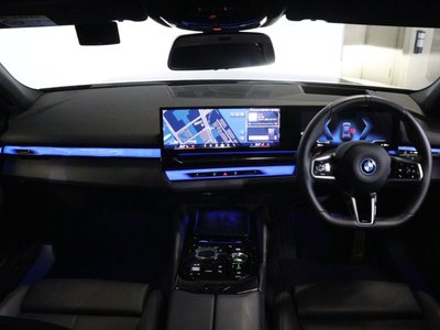 صورة مصغرة 14 لـ 2025 BMW I5 TOURING