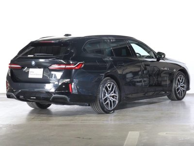 2025 BMW I5 TOURING photo 2