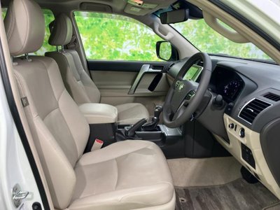 TOYOTA LAND CRUISER PRADO - 4