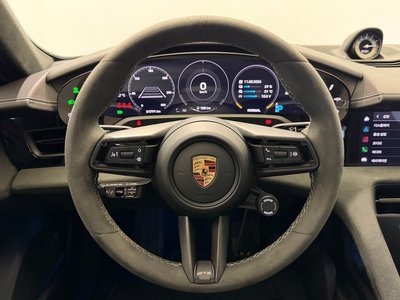 2024 Porsche TAYCAN — миниатюра 11