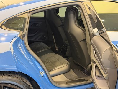 2024 Porsche TAYCAN 照片 8