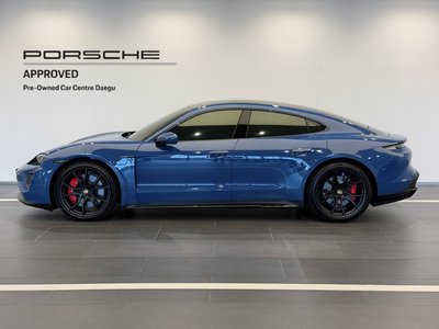 2024 Porsche TAYCAN 照片 2