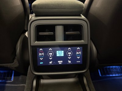 2024 Porsche TAYCAN — миниатюра 20