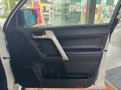 TOYOTA LAND CRUISER - 10