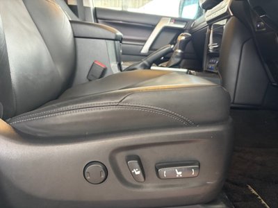 TOYOTA LAND CRUISER - 7