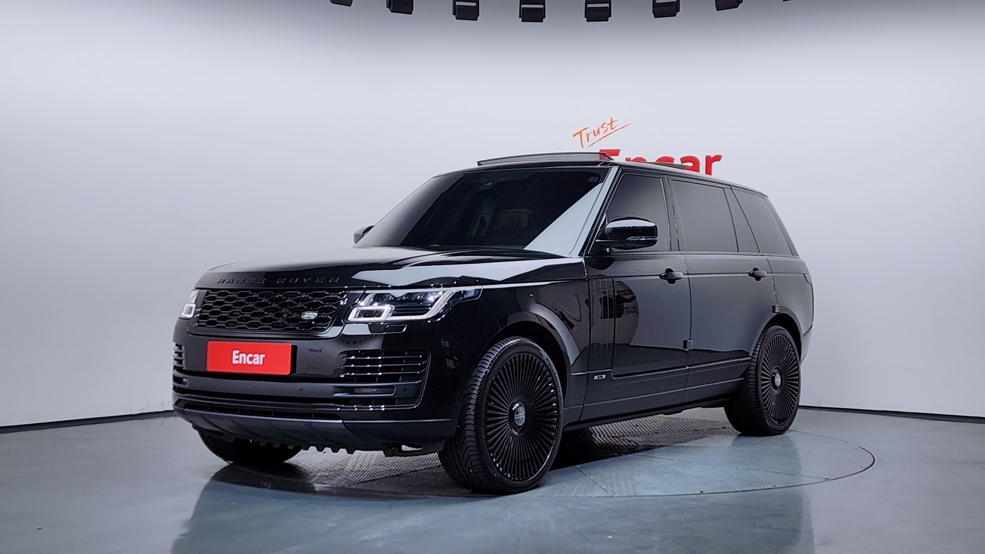 LAND ROVER RANGE ROVER - View 1