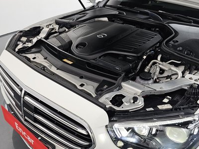 MERCEDES-BENZ E-CLASS - 7