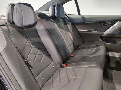 2026 BMW 5 SERIES 缩略图 13