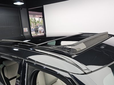 2023 LAND Rover RANGE ROVER VELAR — миниатюра 20