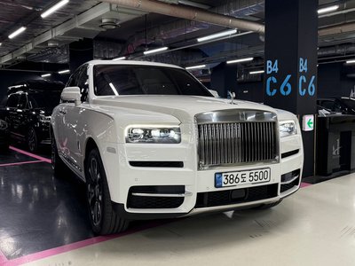 ROLLS-ROYCE CULLINAN - 2