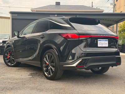 صورة 8 لـ 2024 Lexus RX